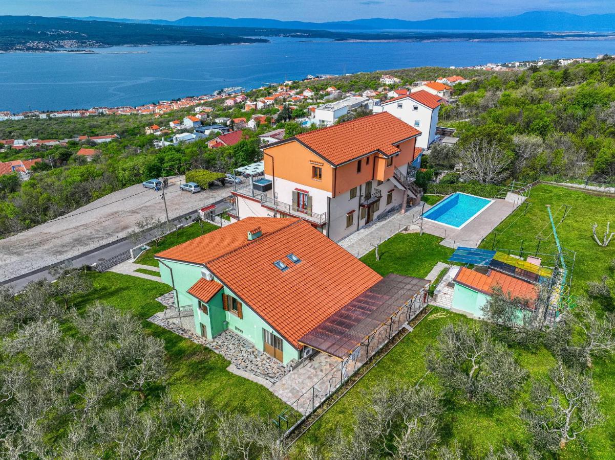 Apartments Francoise Crikvenica Eksteriør bilde